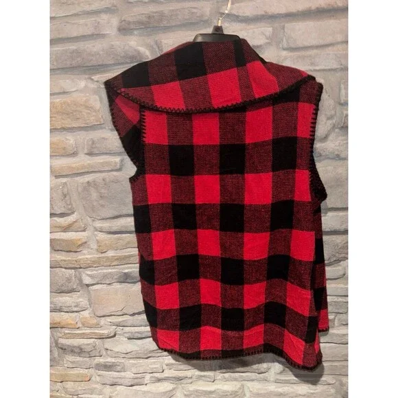 MudPie One size red buffalo plaid/checkered plaid Vest - Picture 6 of 7